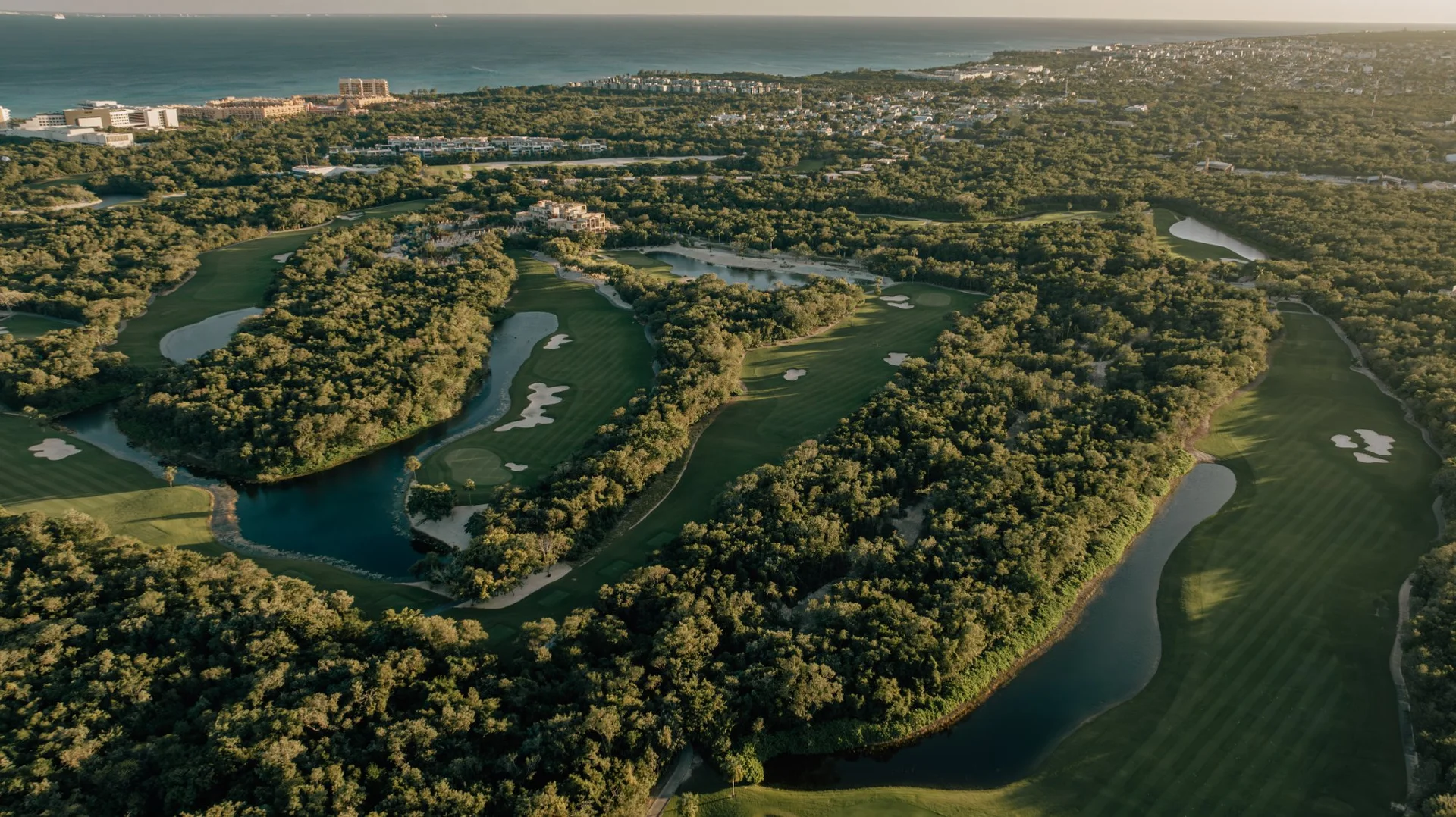 Playacar vs Corasol — Playa del Carmen neighborhoods comparison 2026