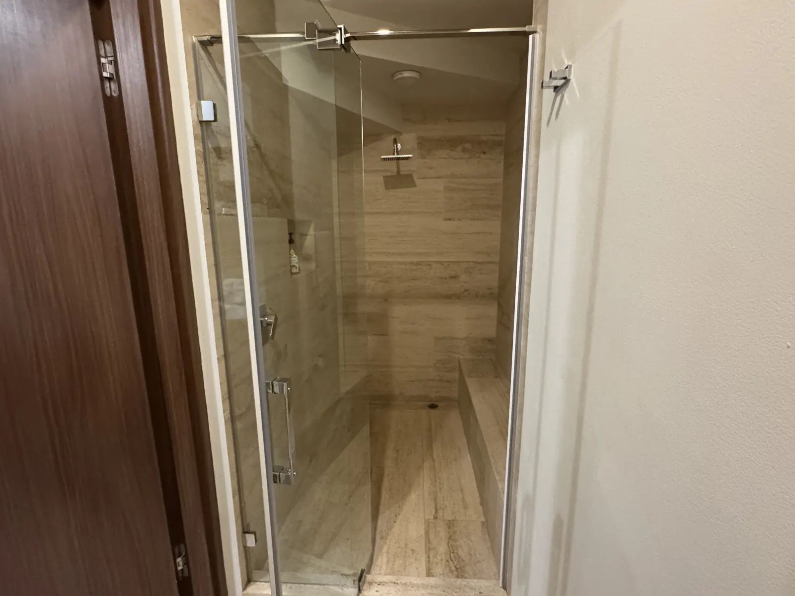 AWA Playacar II — Garden Loft B109 Baño