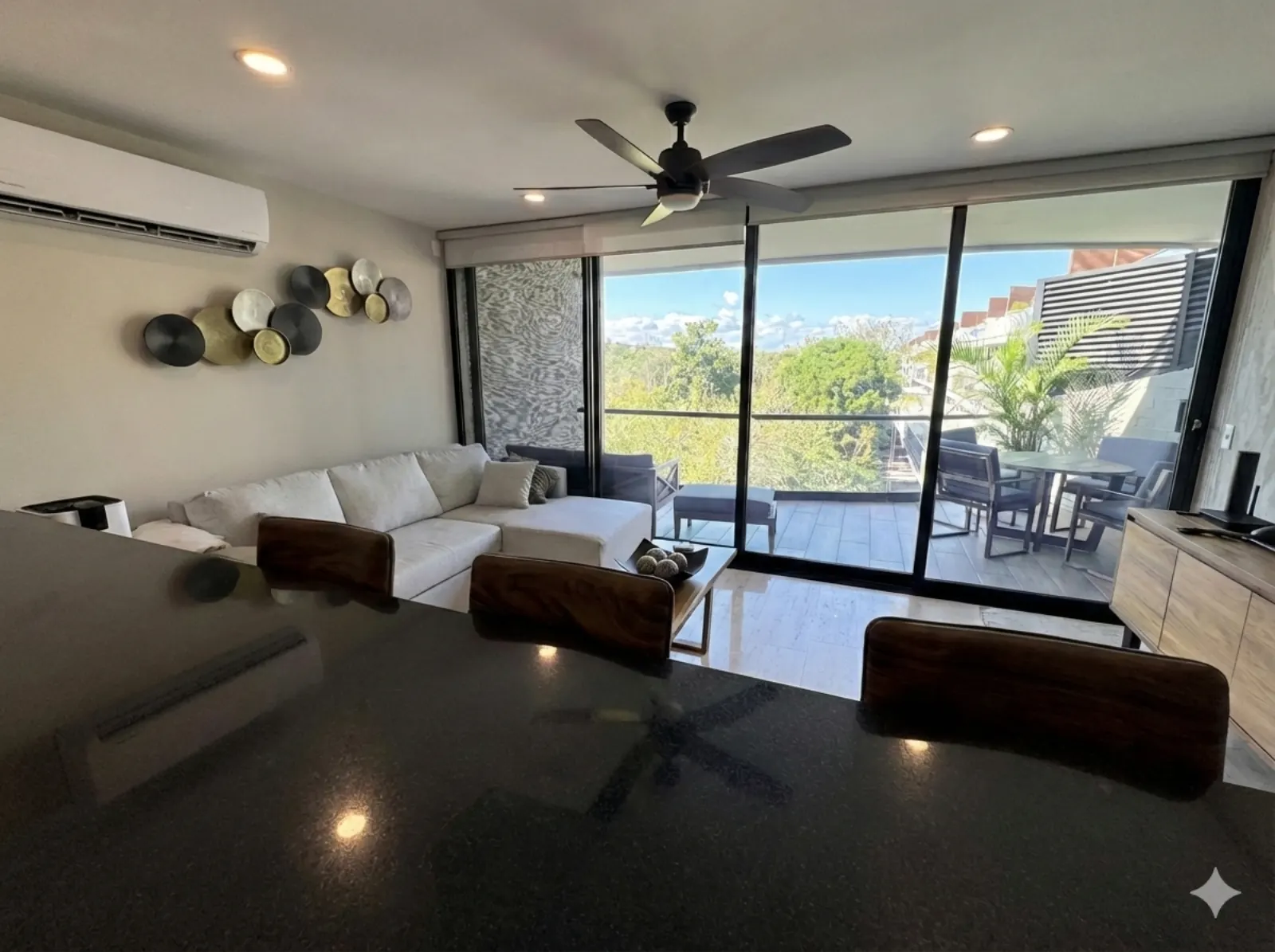 AWA Playacar II — Penthouse Esquinero Sala