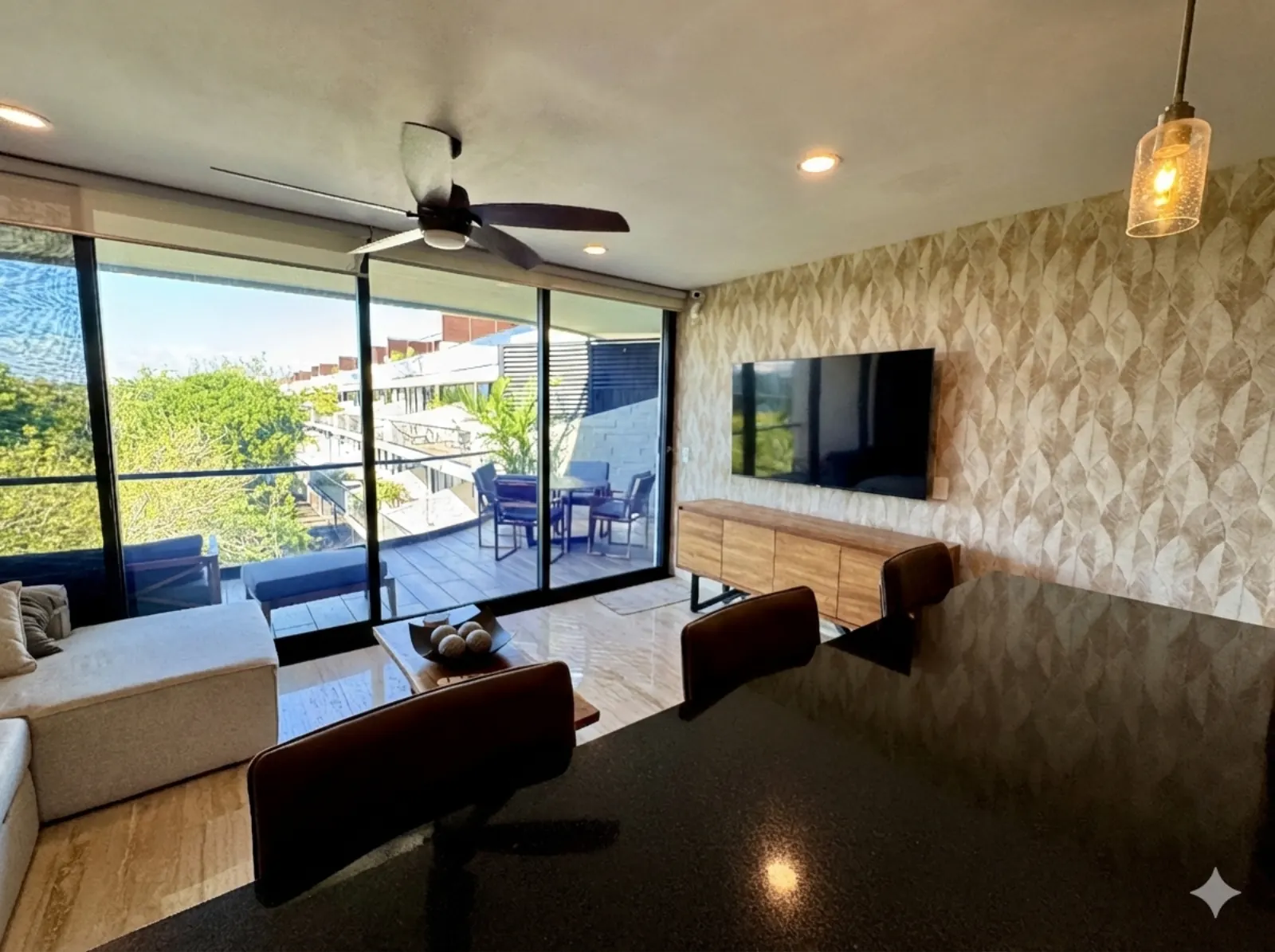 AWA Playacar II — Penthouse Esquinero Sala