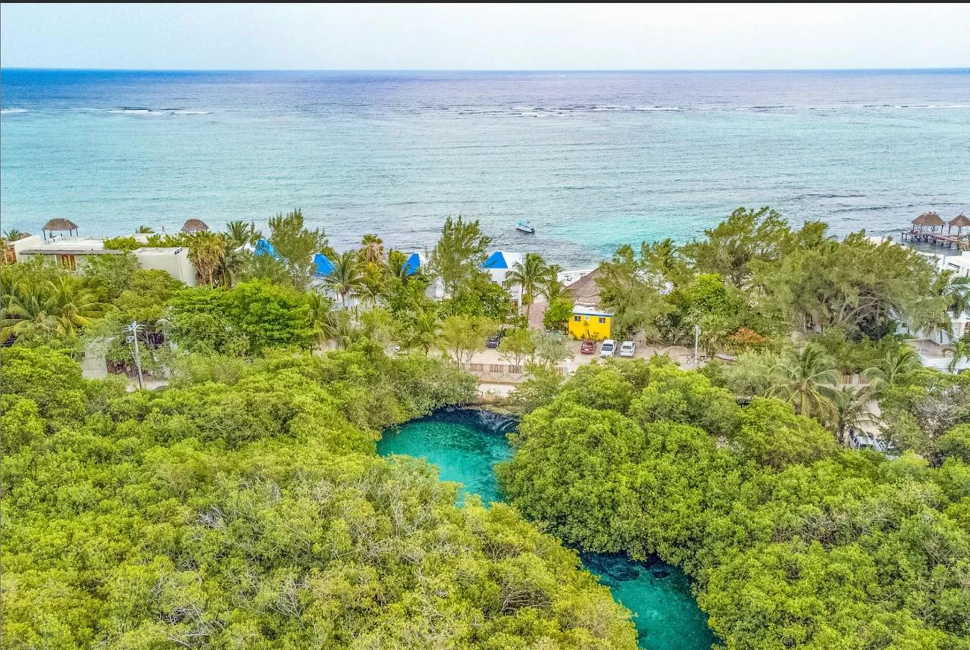 Frente de playa y hotel boutique en Casa Cenote, Tulum