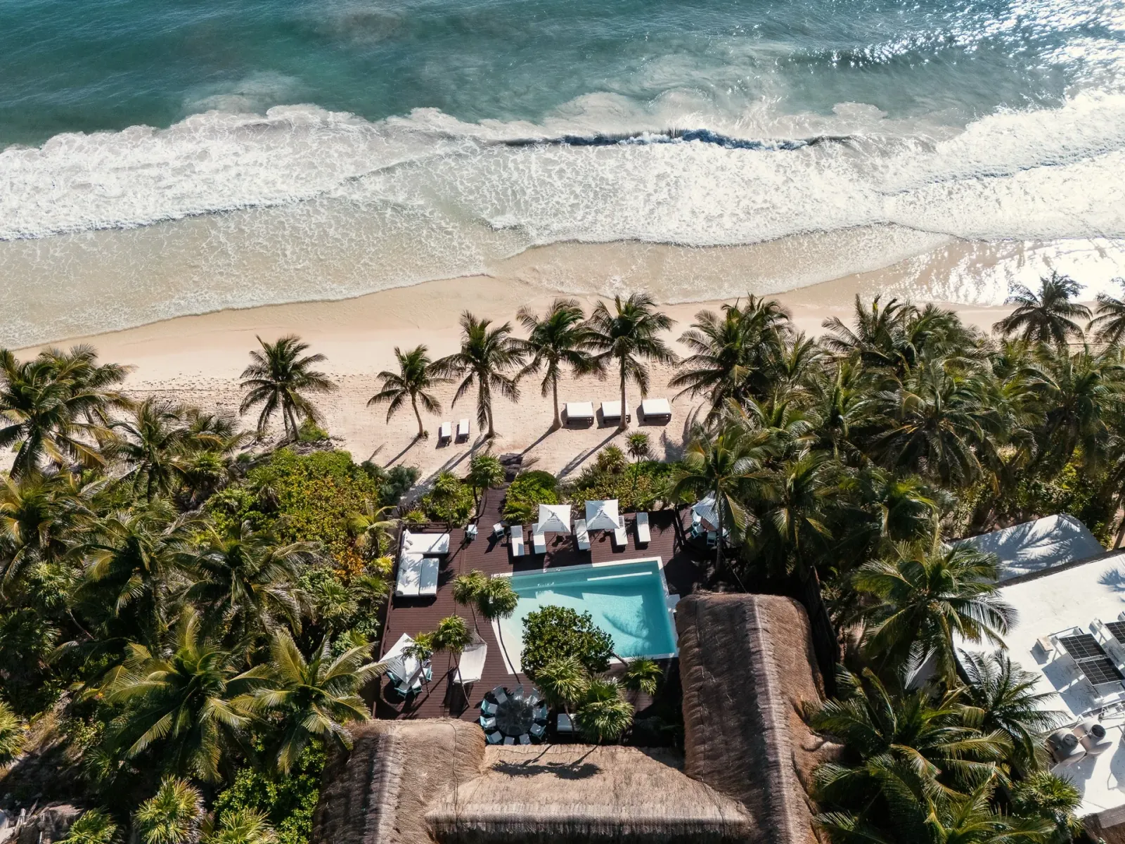 Casa Chic — Villa Beachfront Zona Hotelera Tulum