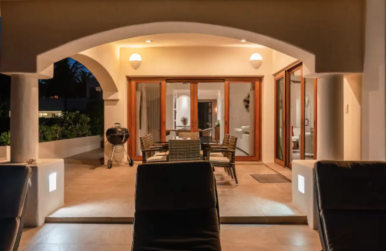 Terraza exterior amueblada jardin - Casa Karlita