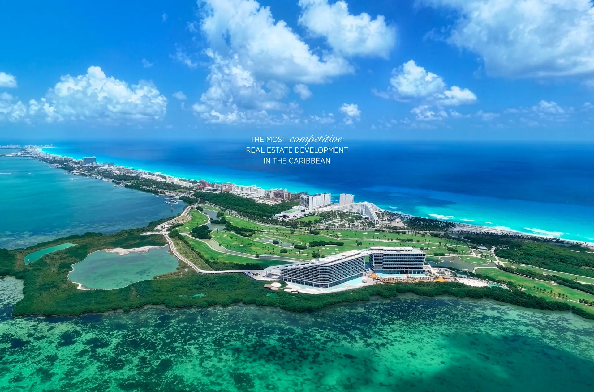 Vista panorámica de The Residences at Grand Island frente a Laguna Nichupté, Zona Hotelera Cancún