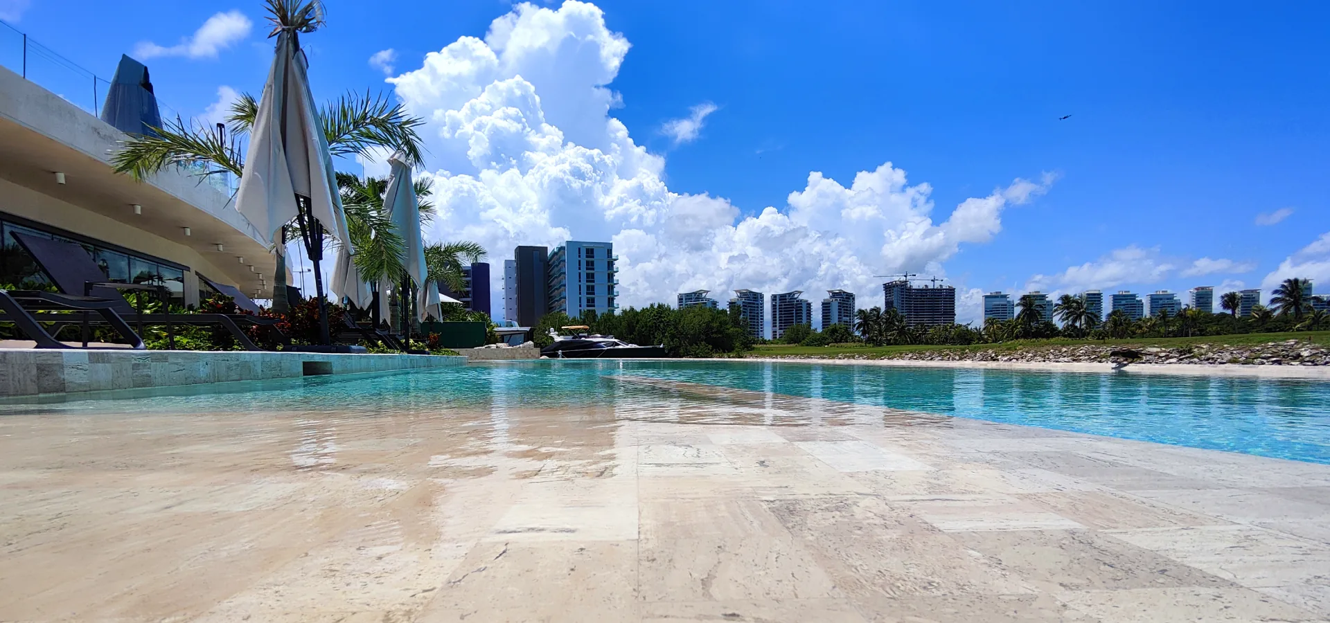 Residential pool - La Vela