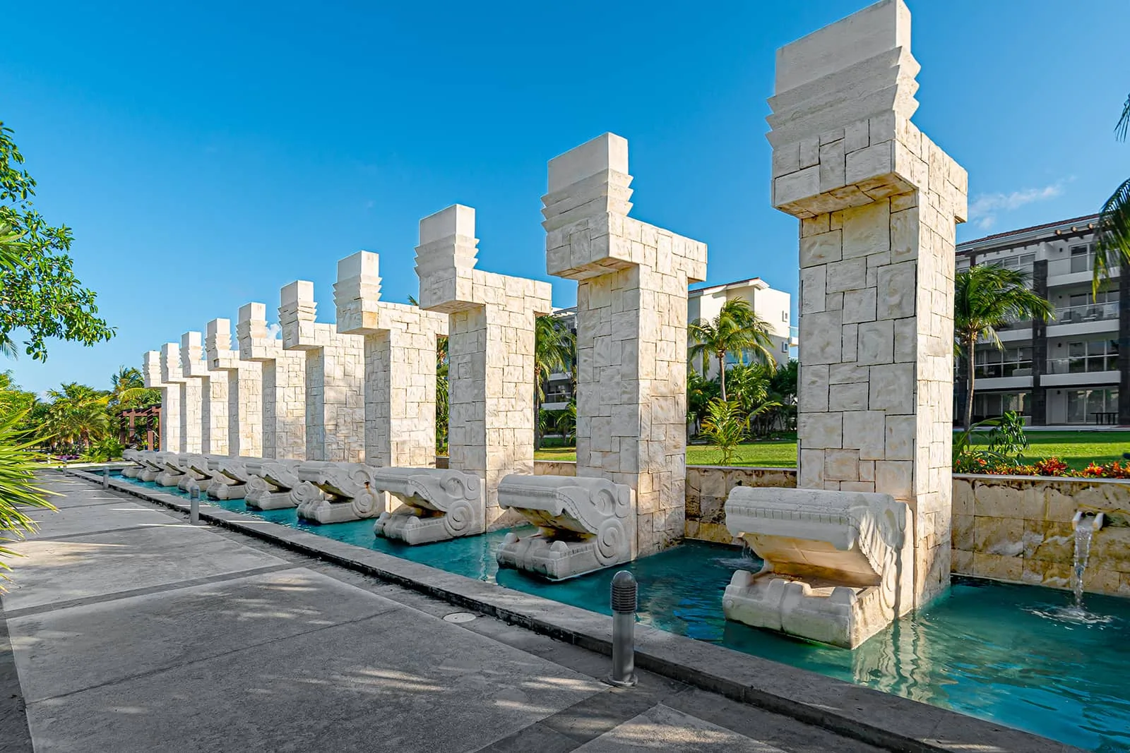 Mareazul Beachfront Sendero Maya