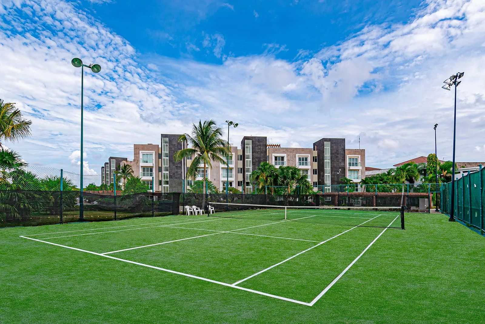 Mareazul Beachfront Tennis