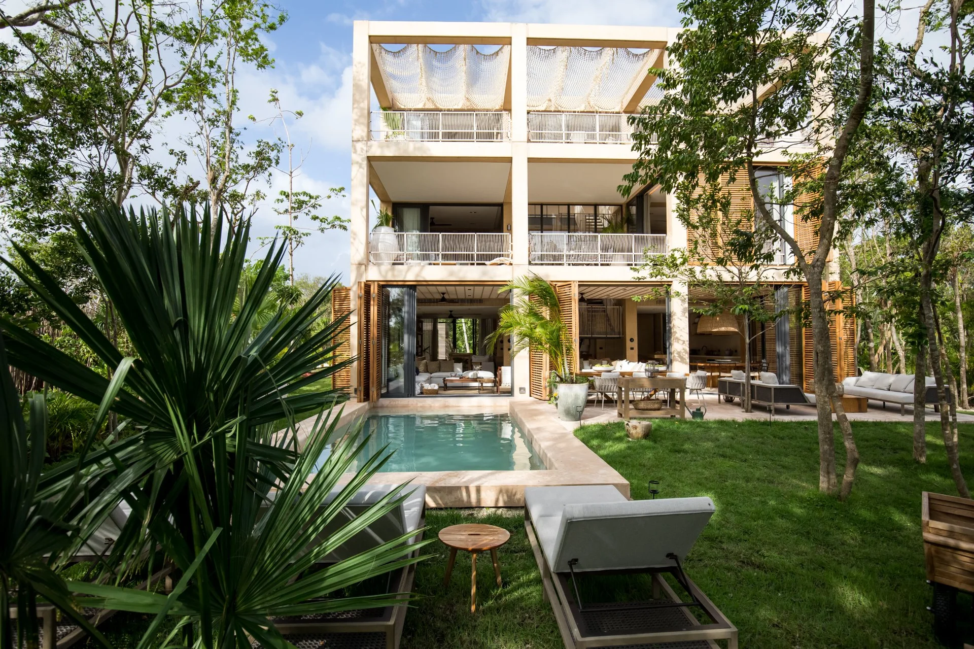 Palm Villas Estate Homes